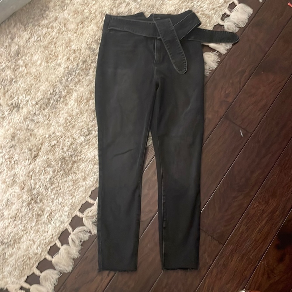 Abercrombie Ultra High Rise Super Skinny Ankle black jeans - size 28